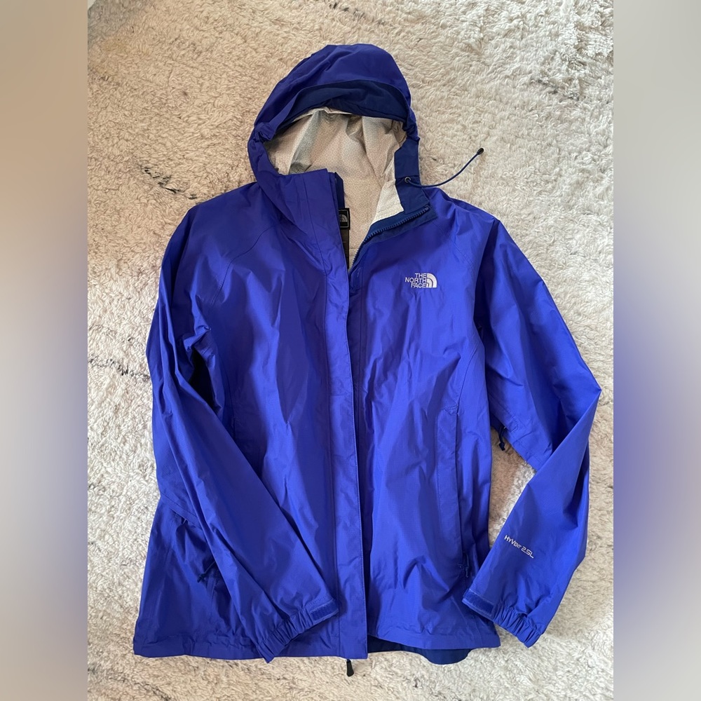 COPY - Vibrant blue north face rain jacket!